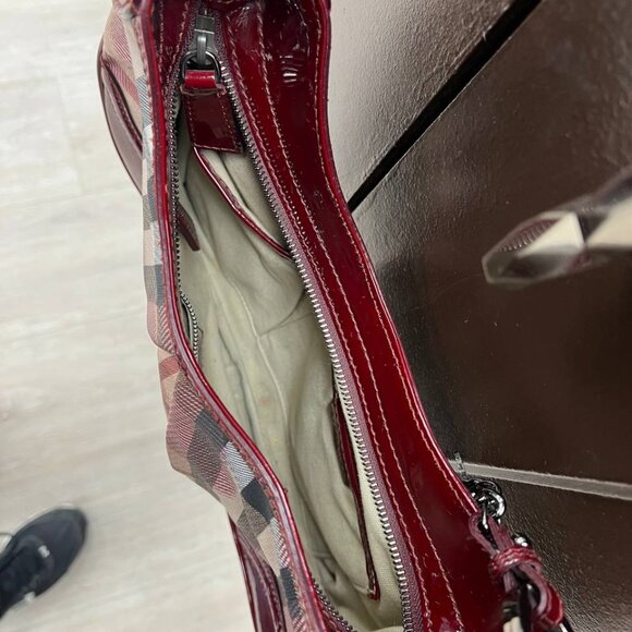 BURBERRY HEARTS NOVA CHECK SHOULDER BAG - Picture 5 of 6